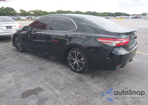 2018 Toyota Camry Se z USA, uszkodzony, nr VIN 4T1B11HK2JU669524